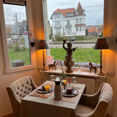 Bed & Breakfast Navy *