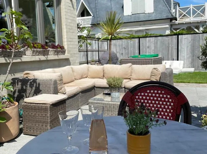 Navy 3* كوكسيجدي