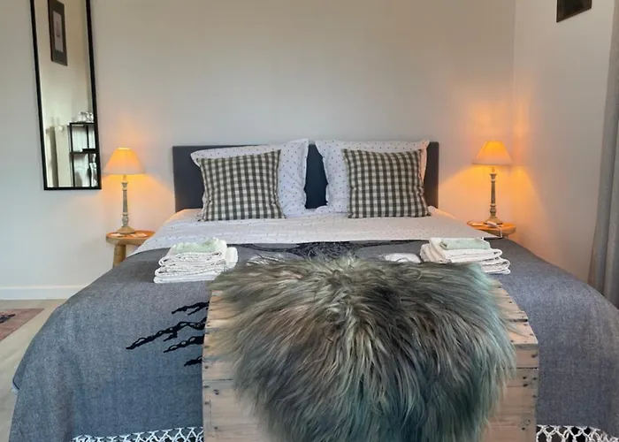 فندق مبيت وإفطار Navy